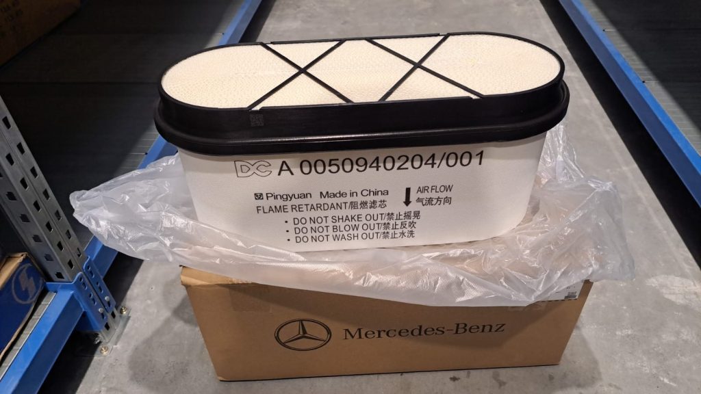 Фильтр воздушный MERCEDES // A0050940204